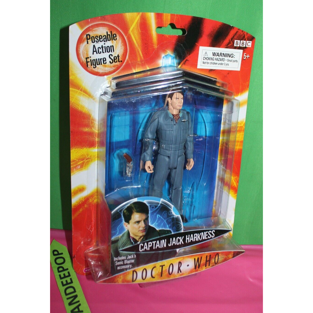 BBC Doctor Who Captain Jack Harkness 2006 02151 Poseable Action Figure Set Toy